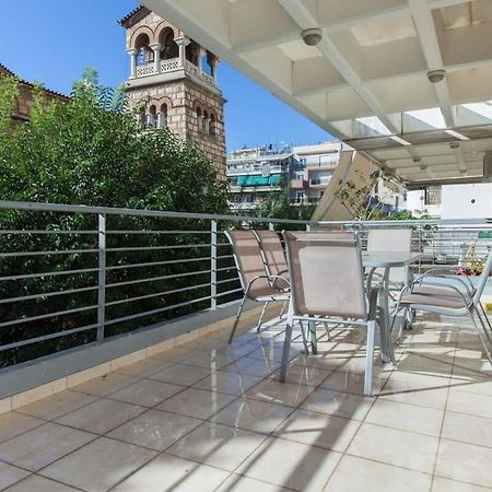 Scenic Balcony Apt In Vibrant Petralona アテネ エクステリア 写真